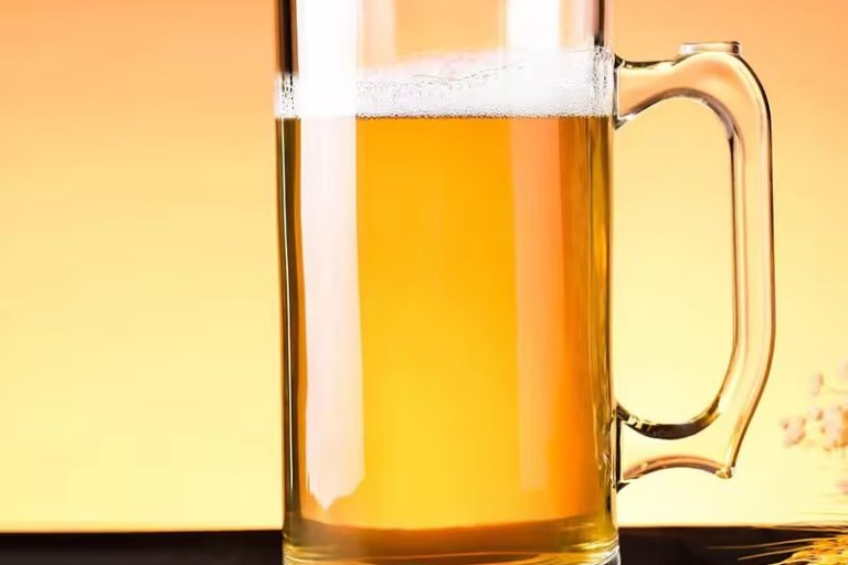 Hot selling beer glasses (1)