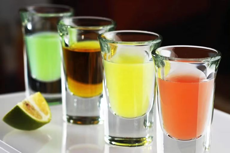 Shot glasses supplier