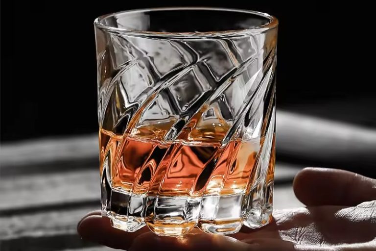 Whisky glasses manufacturer (3)