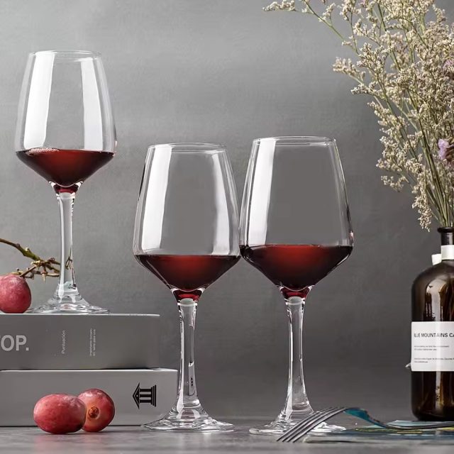 Wholesale wine glasses (1)
